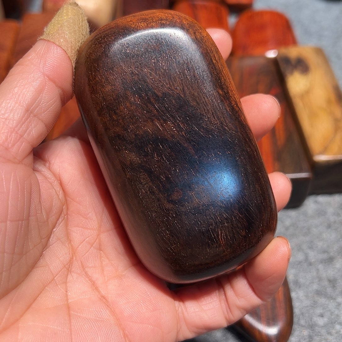 陳***稀交趾黄檀（大红酸枝）