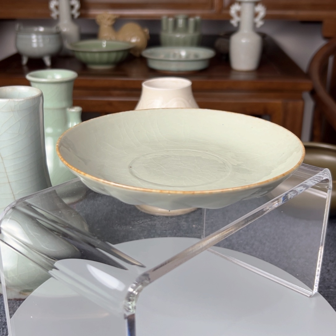 瓷片陶瓷开片纹莲瓣盘