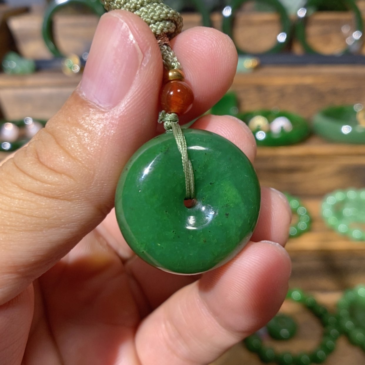 【闪购商品】吊坠(不含链)未镶嵌和田玉加拿大碧玉平安扣 25