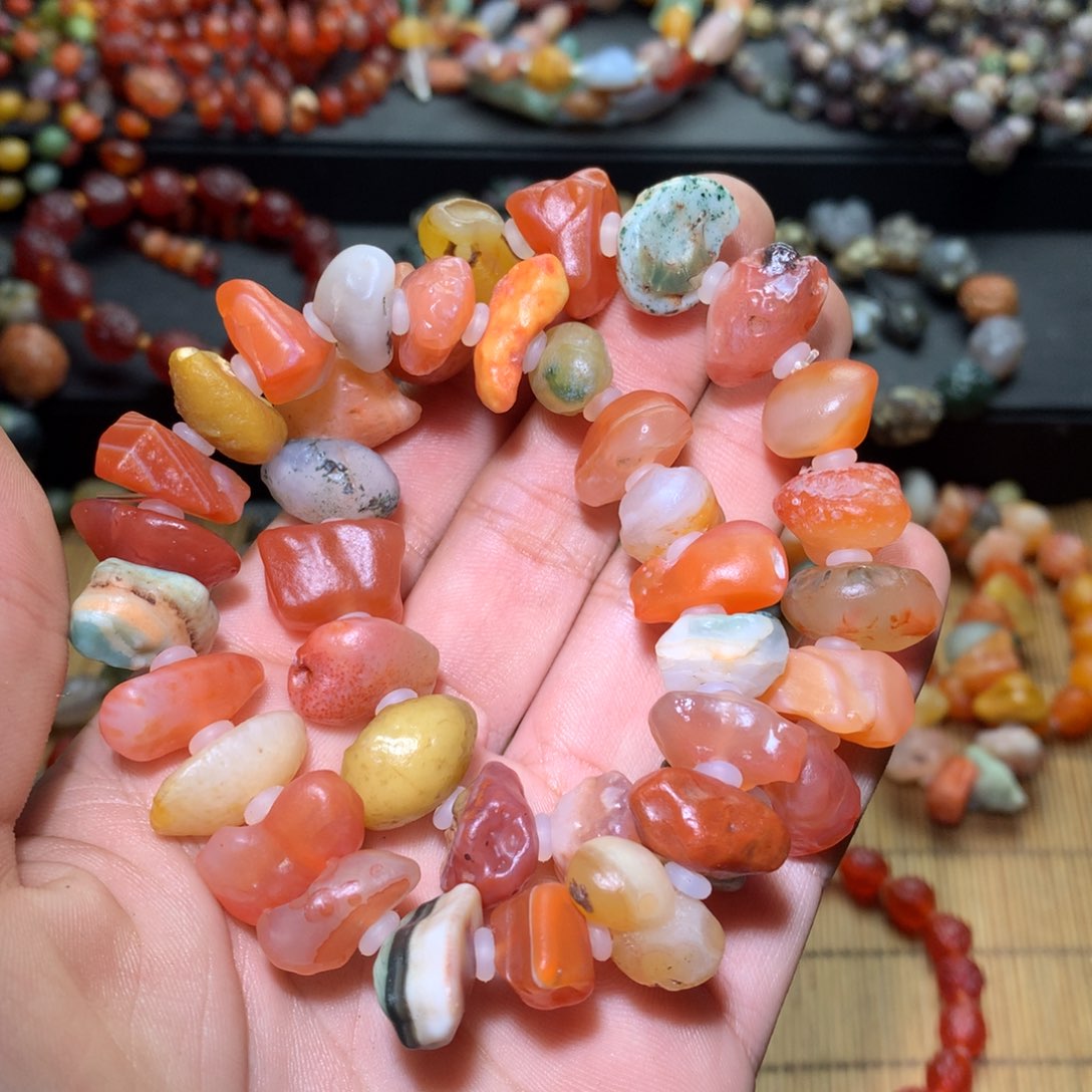 甜***果玛瑙/玉髓未镶嵌手链