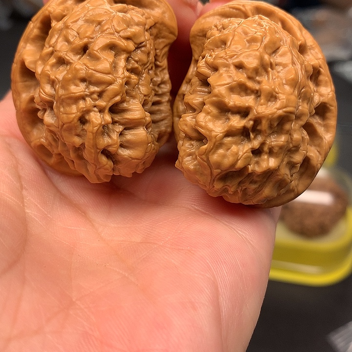 文玩核桃吊坠木*潘11半壁