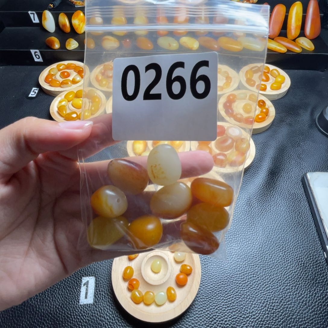 和田玉未镶嵌吊坠(不含链)宋*魁