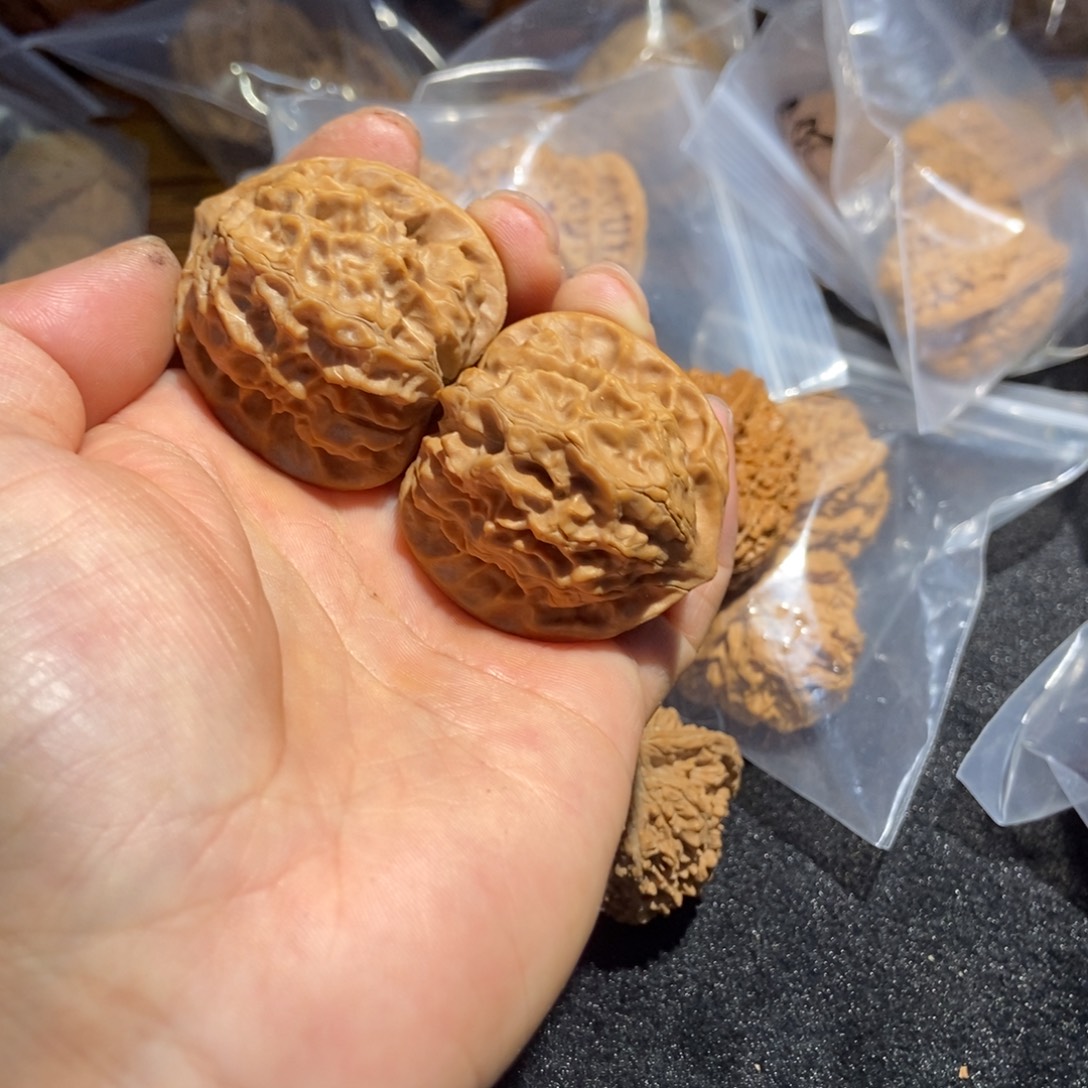 吊坠文玩核桃野果玲珑90