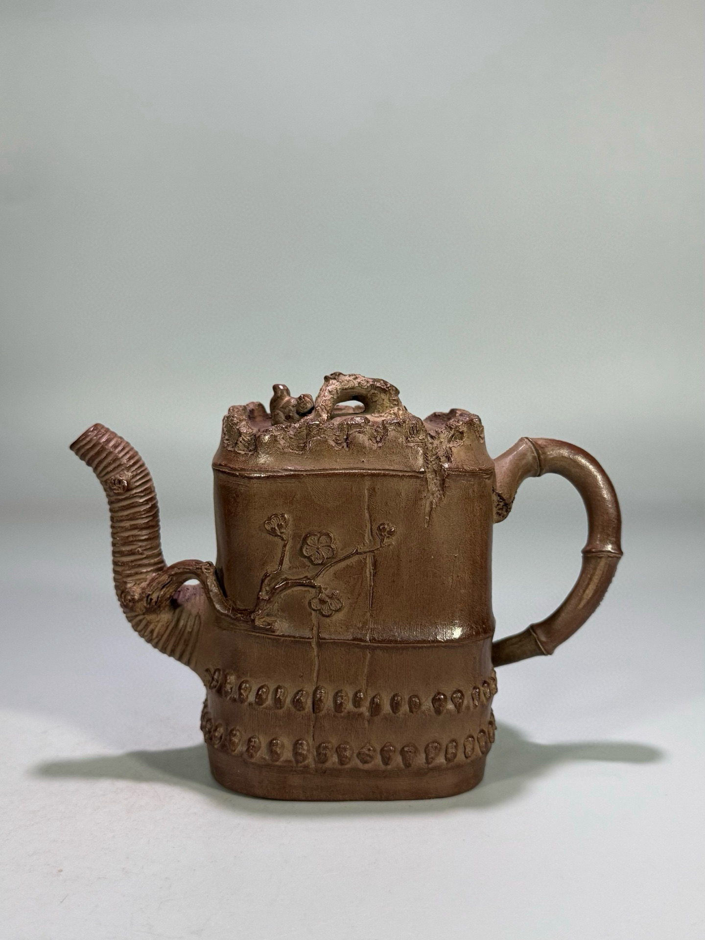 岁寒三友竹段壶 落款「邵德馨」容量约220cc 尺寸13.8×6.1×10cm 