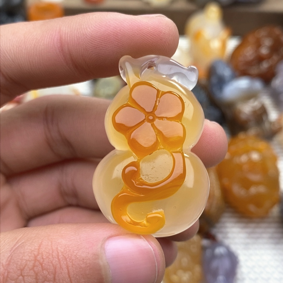 玛瑙/玉髓挂件未镶嵌.****.