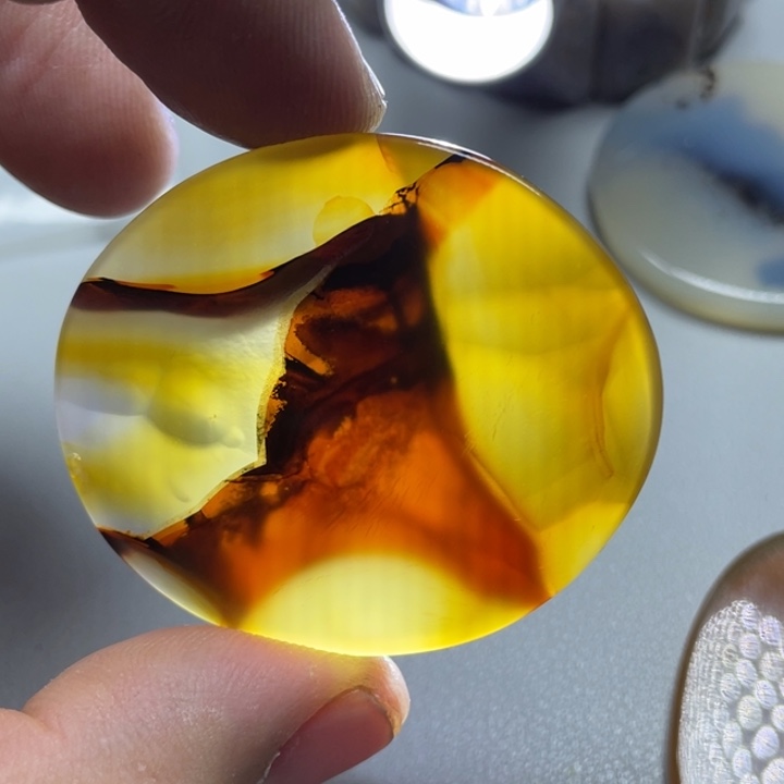 玛瑙/玉髓颈饰未镶嵌石***缘