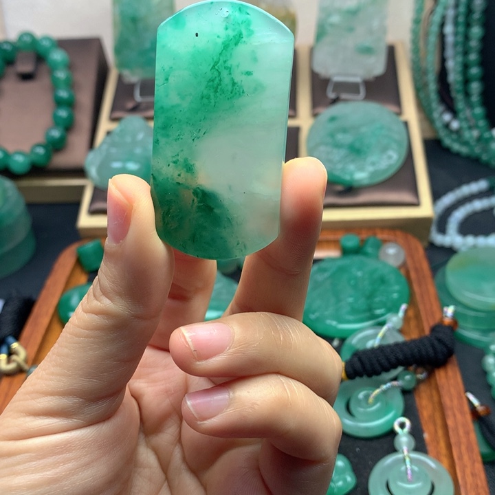 未镶嵌石英质玉珠宝半成品