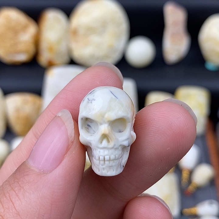 琥珀未镶嵌裸石骷髅三通b765