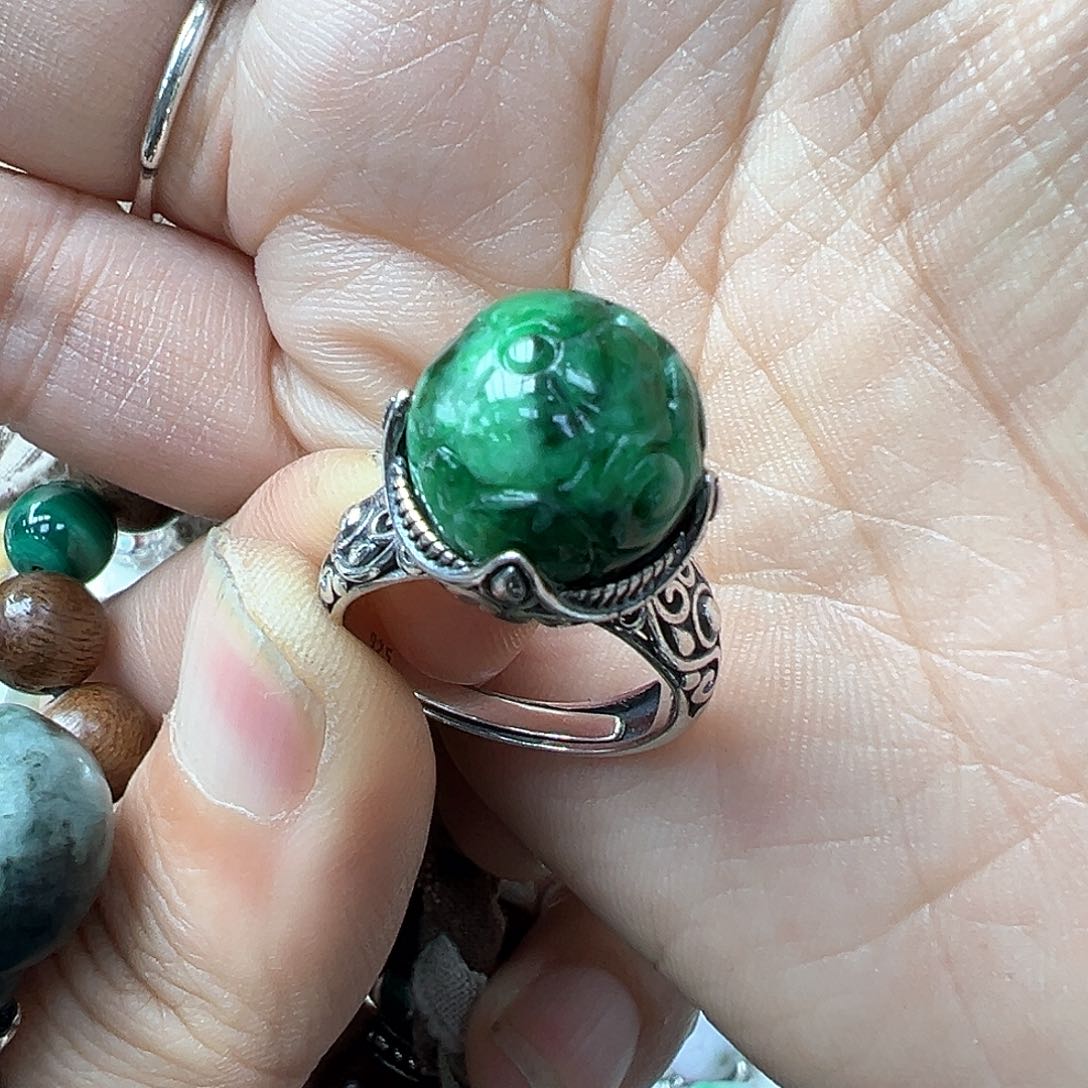 翡翠戒指未镶嵌棒*糖