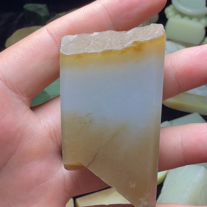 玉***洋和田玉未镶嵌珠宝奇石