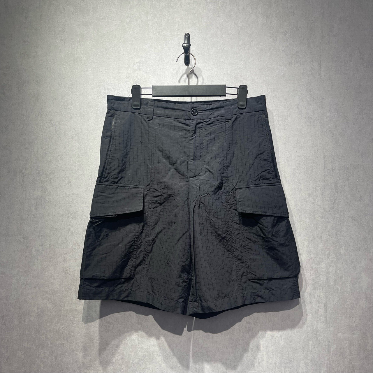 99新 LouisVuitton/路易威登 logo满印工装裤/48码/DY213880