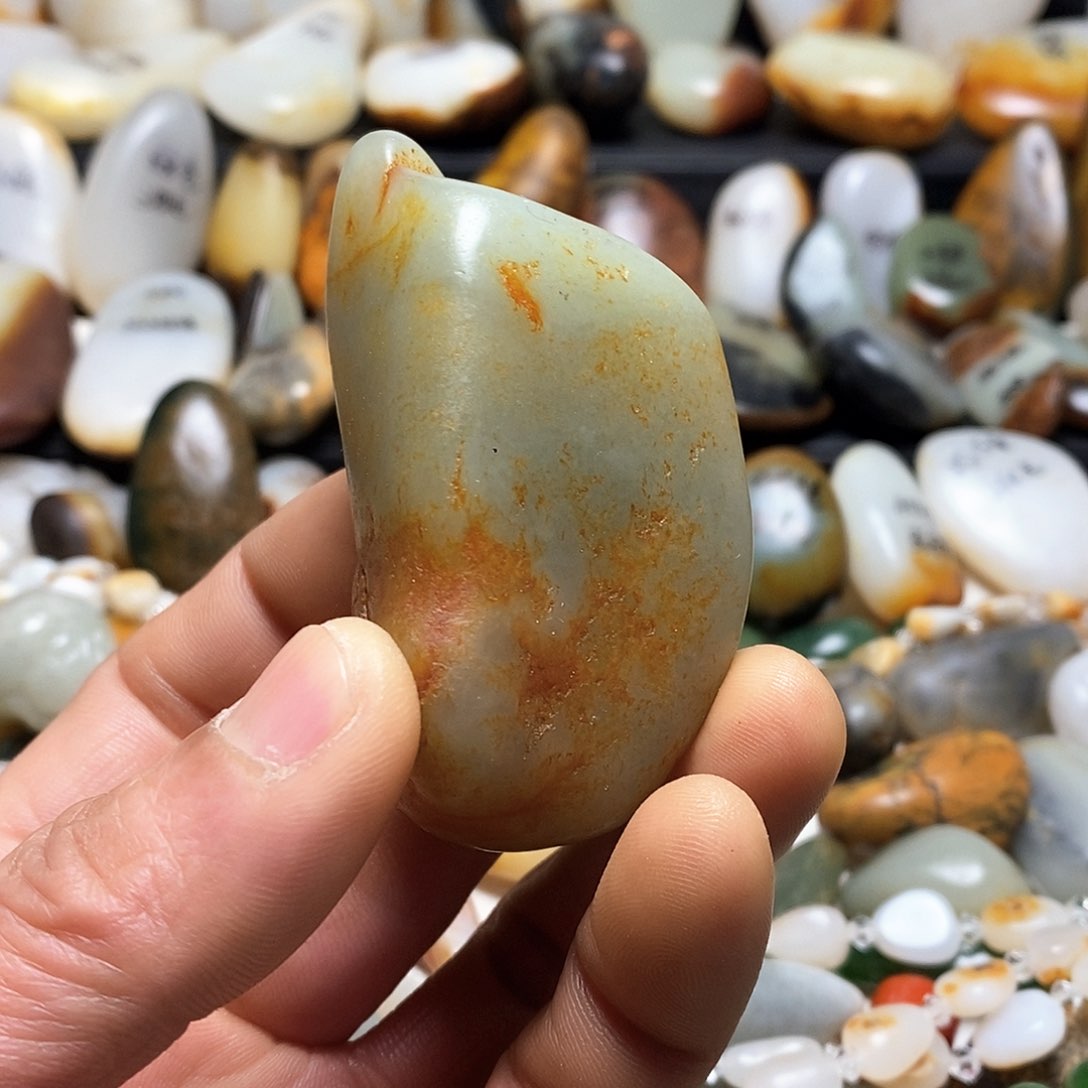 和田玉颈饰未镶嵌手把件原石