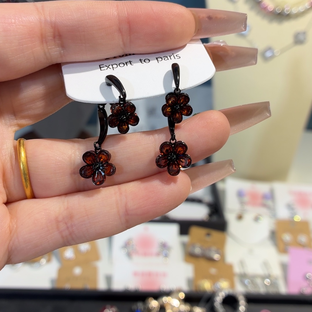 铁合金合金锆石默认微瑕