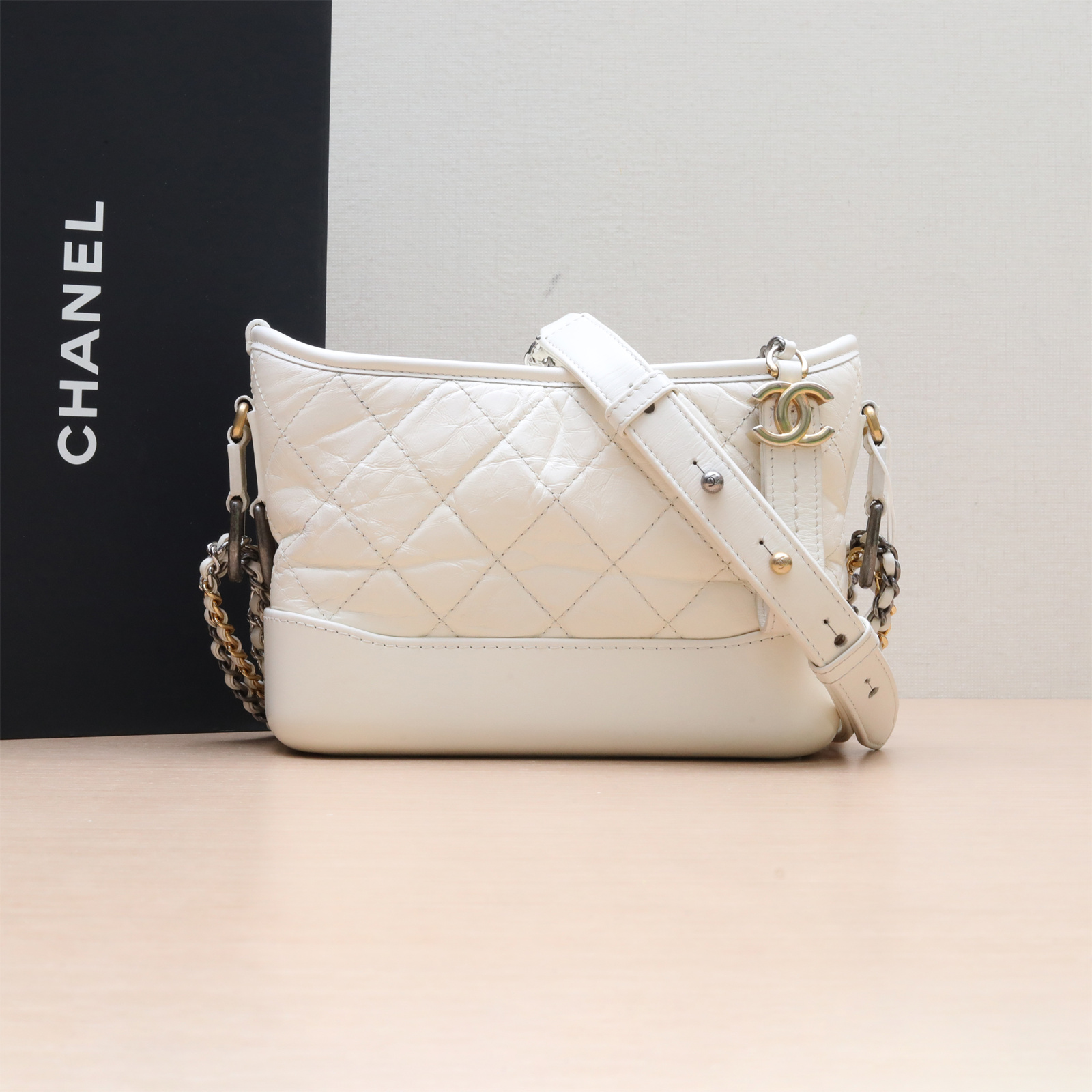 95新 Chanel/香奈儿 小花双双 流浪包 小号 白色 皮革C 27开 银扣