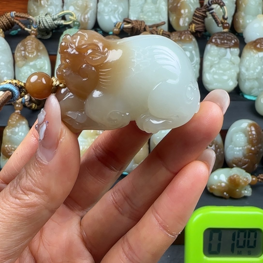 和田玉挂件未镶嵌