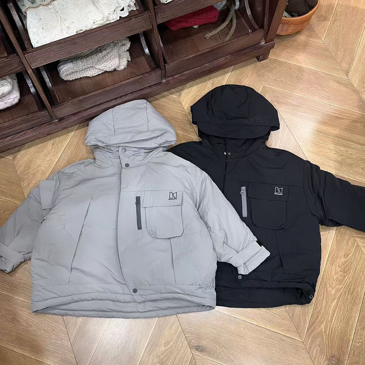 〖姐姐家〗2024冬款儿童萌娃穿搭斜拉链连帽棉服外套8318