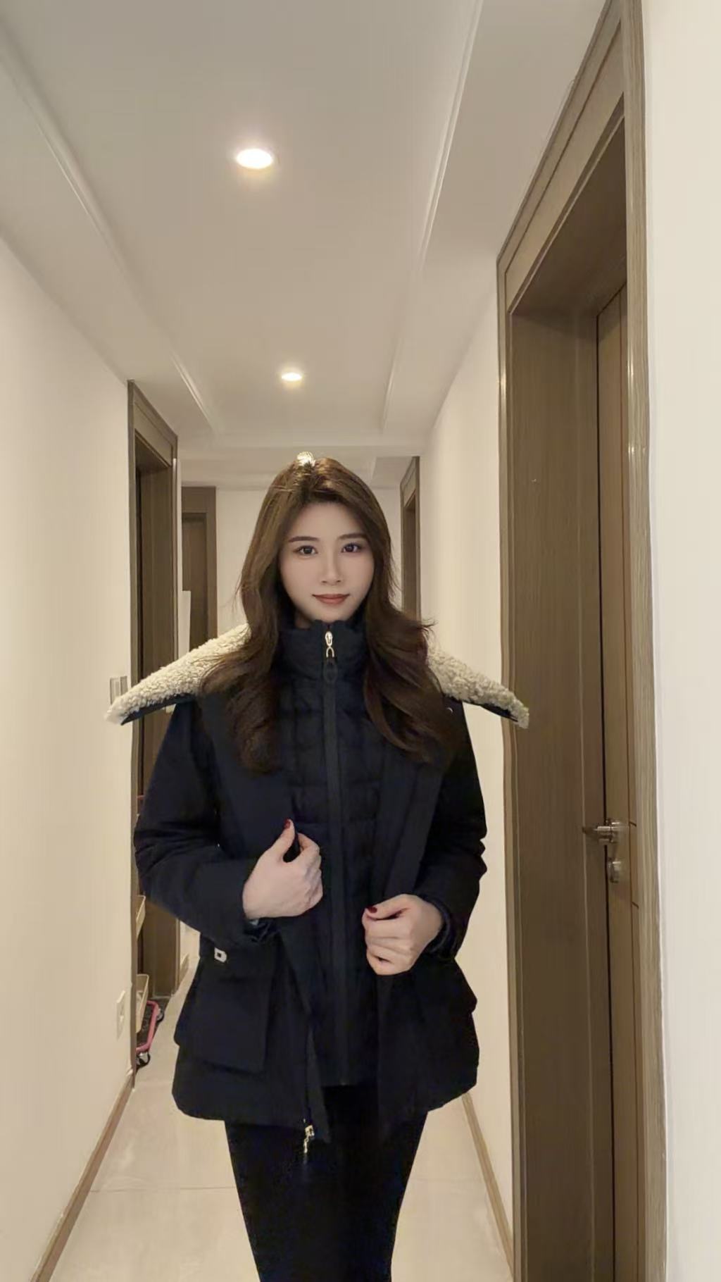 2025新款二合一 一体排骨鹅绒服外套 女款