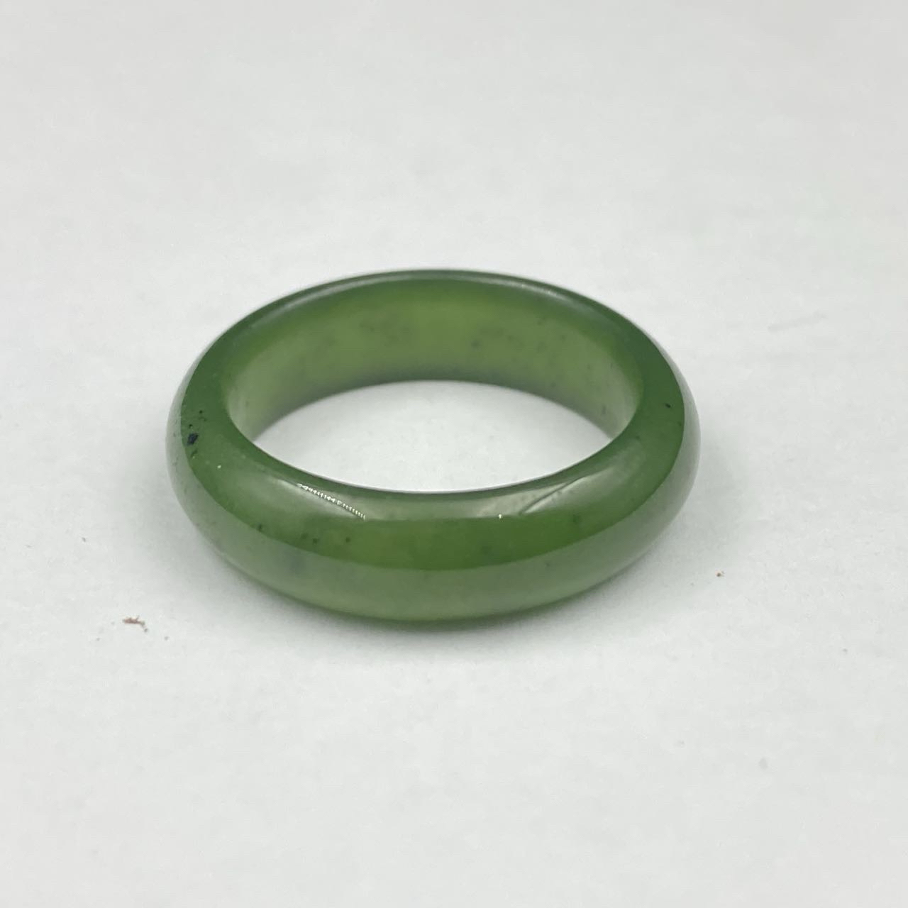 碧玉戒指阳绿男女款时尚简约气质