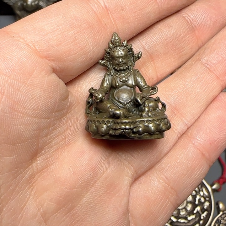 泥塑精品小元素品相完美的话