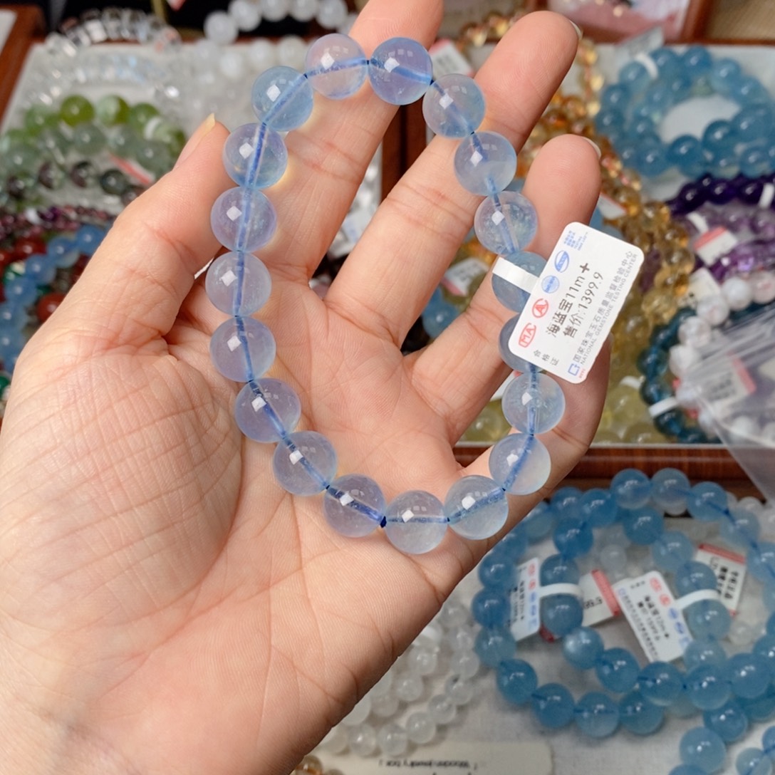 舍***予未镶嵌手链水晶海蓝宝11