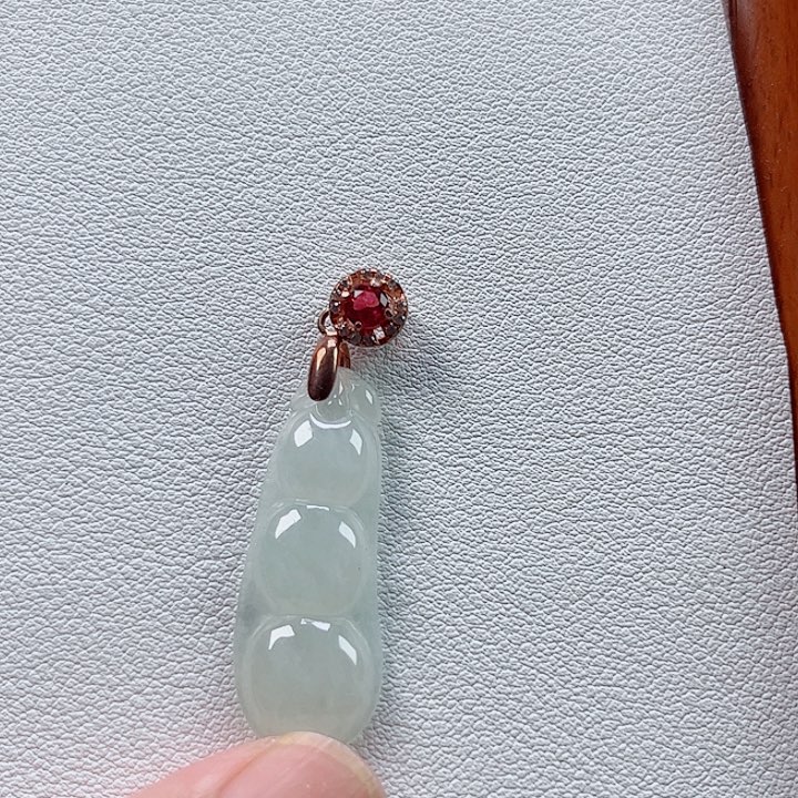 颈饰未镶嵌翡翠孤品