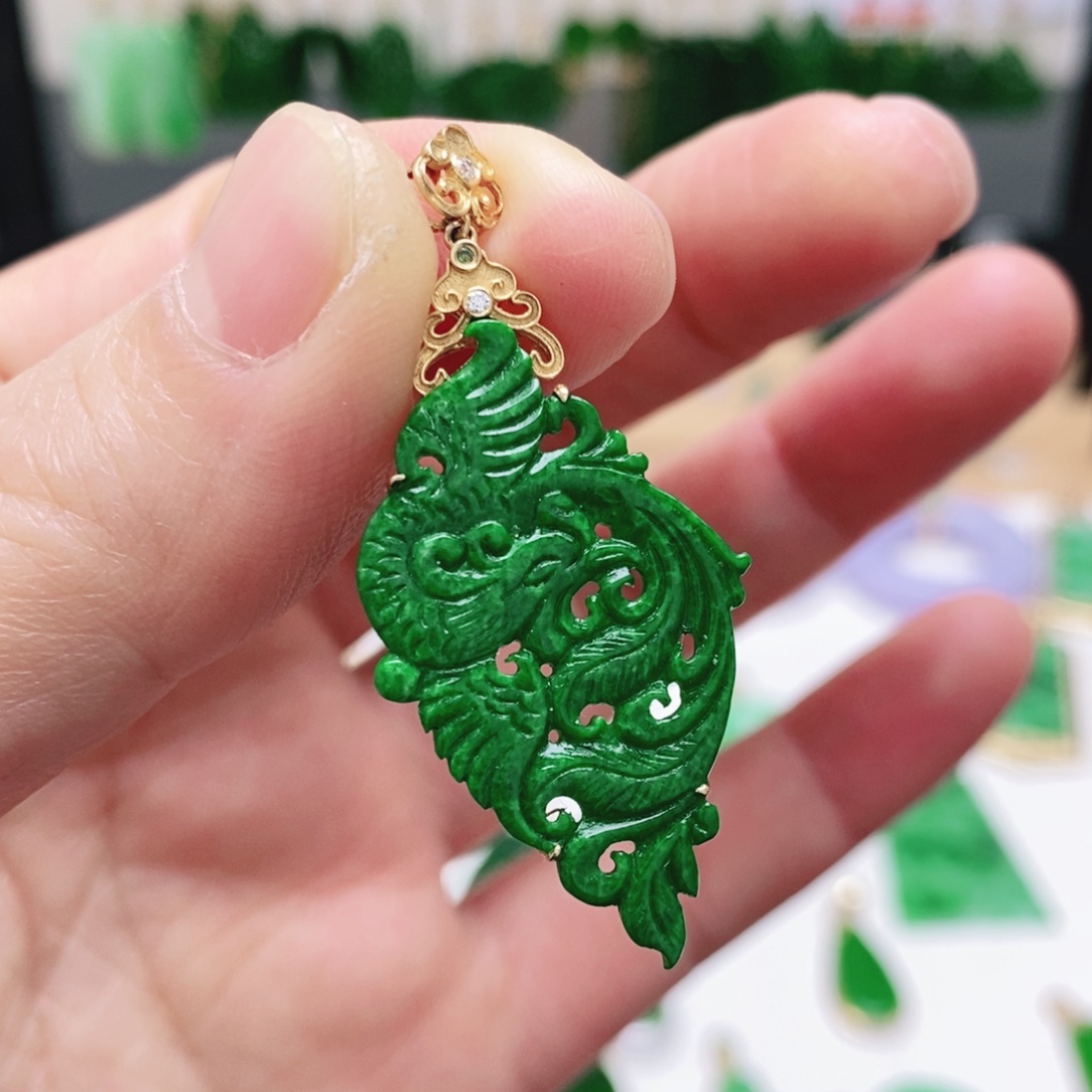 翡翠18K金镶嵌耳饰挂件