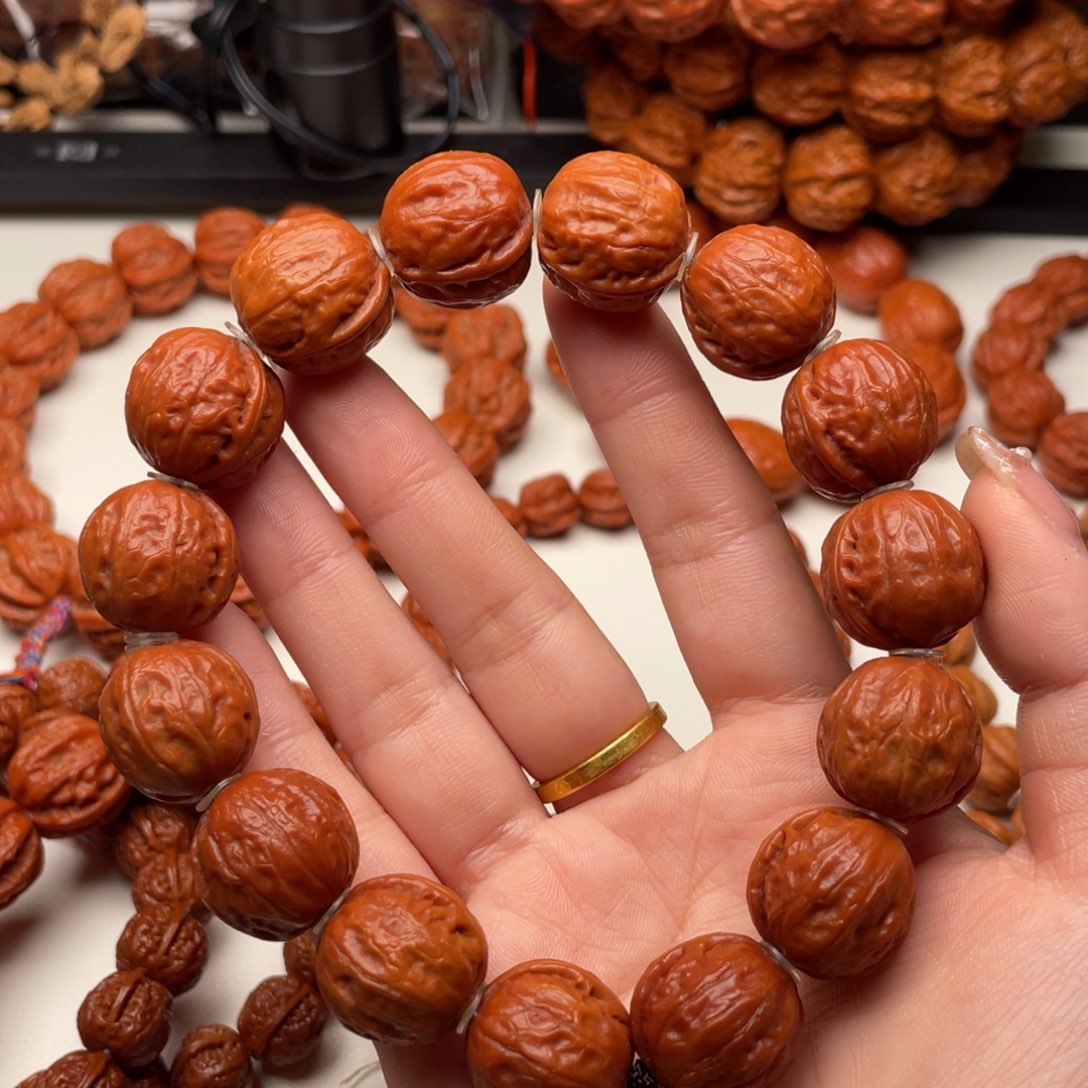 葡***萄吊坠文玩核桃光头核桃