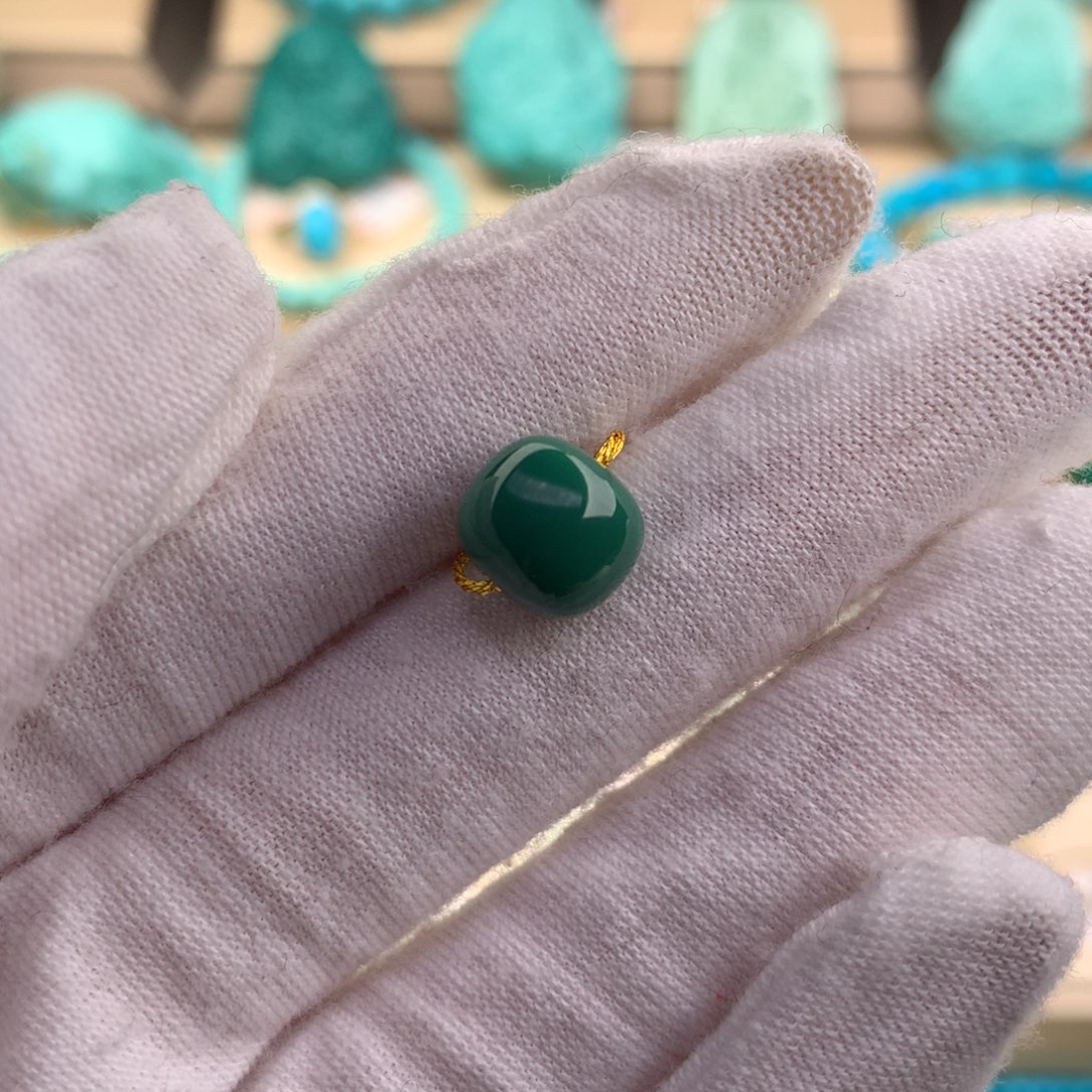 绿松石珠宝奇石未镶嵌9.6*8.5mm