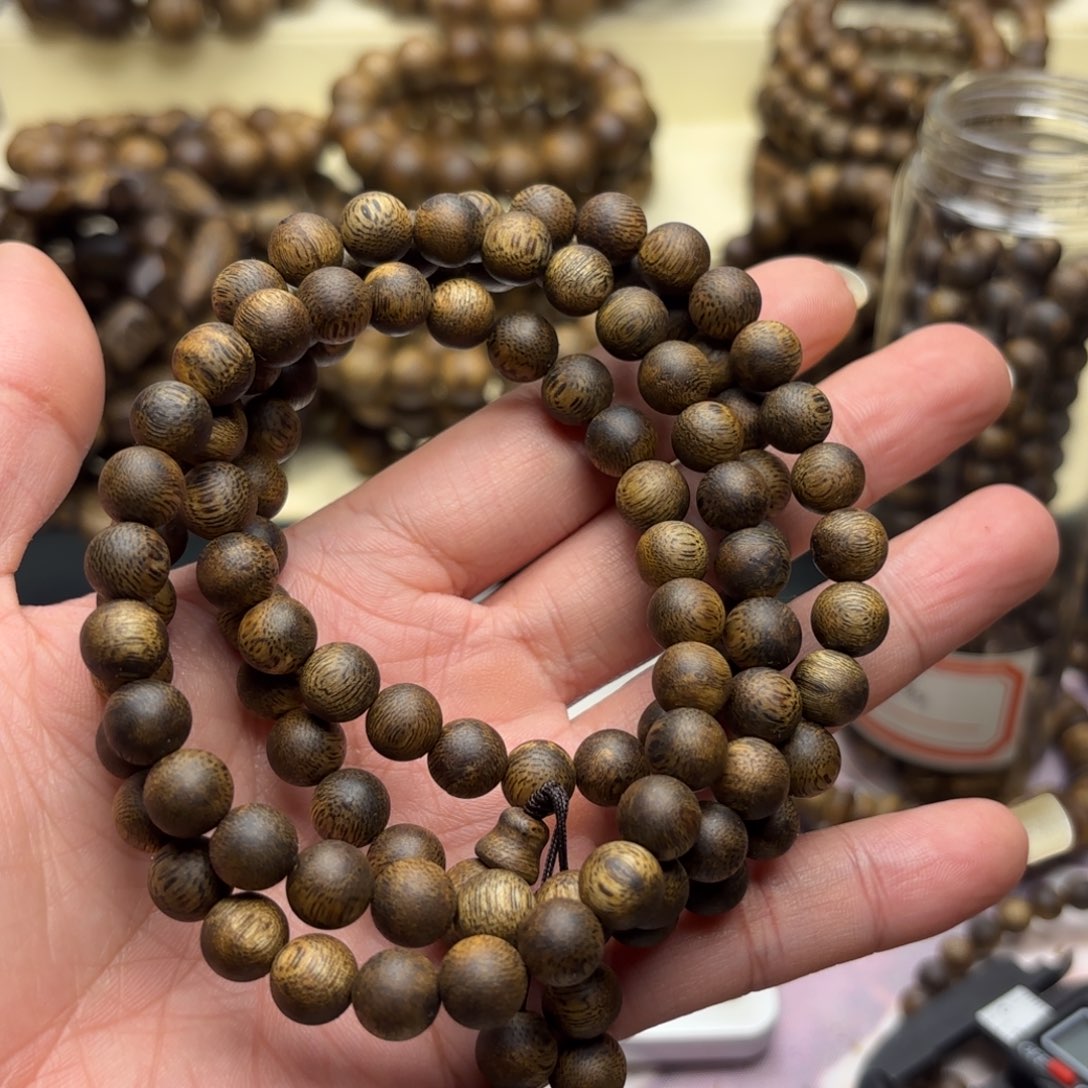 沉香手串上*卡0.8多圈28克多样性发一