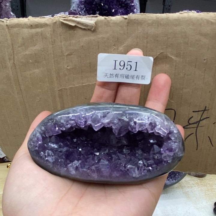 紫晶大型摆件（非配饰）未镶嵌