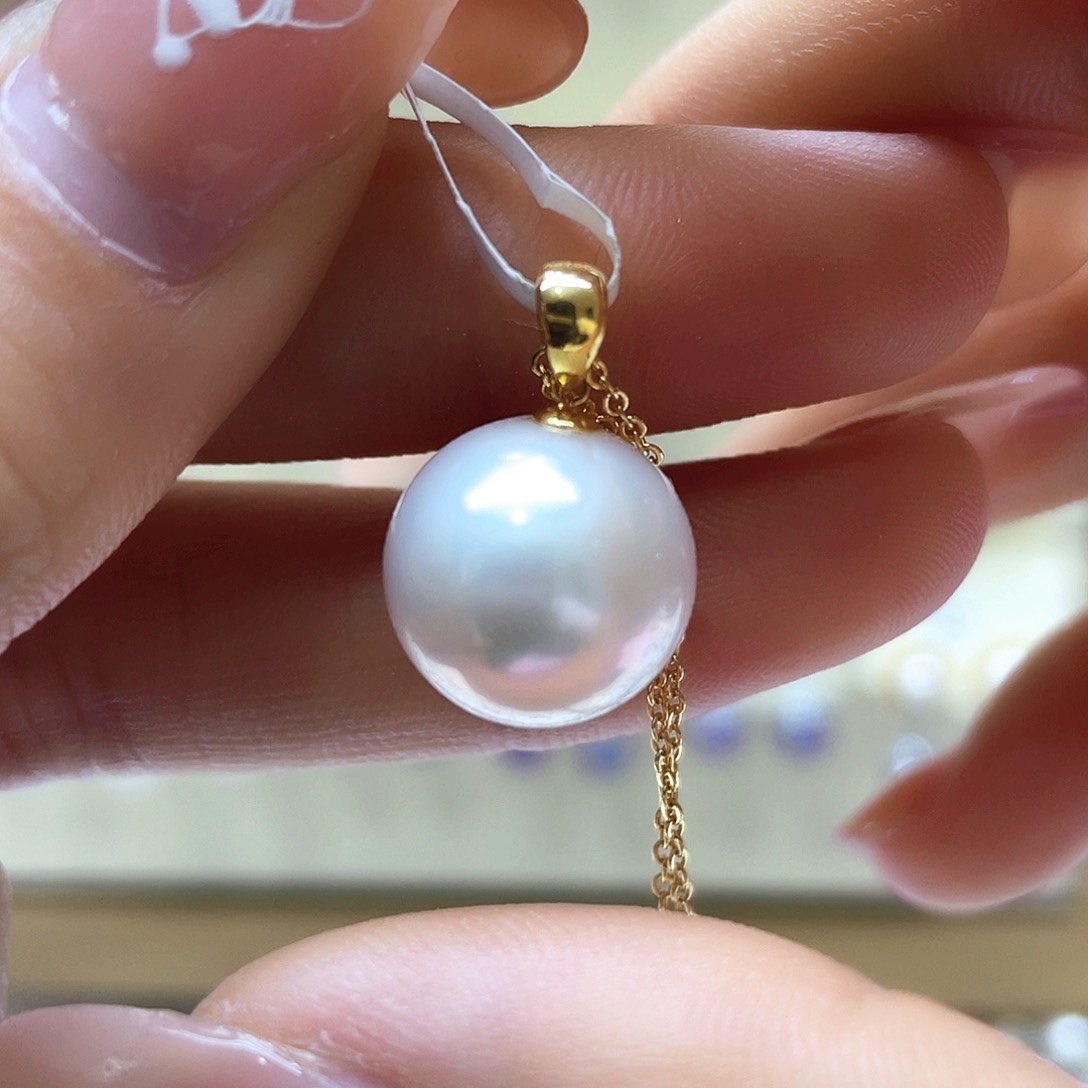 淡水珍珠颈饰18K金镶嵌