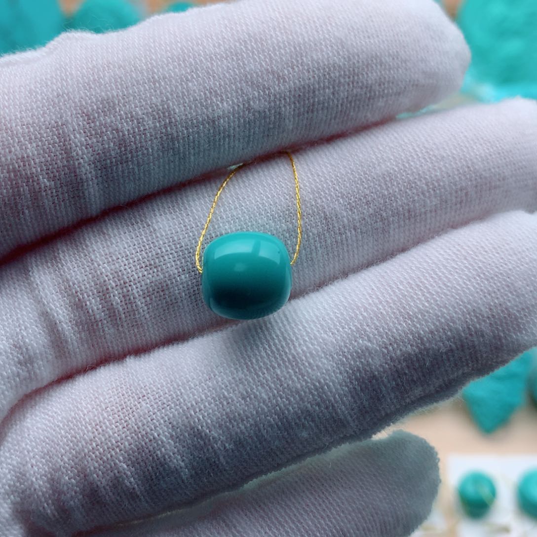 绿松石颈饰未镶嵌