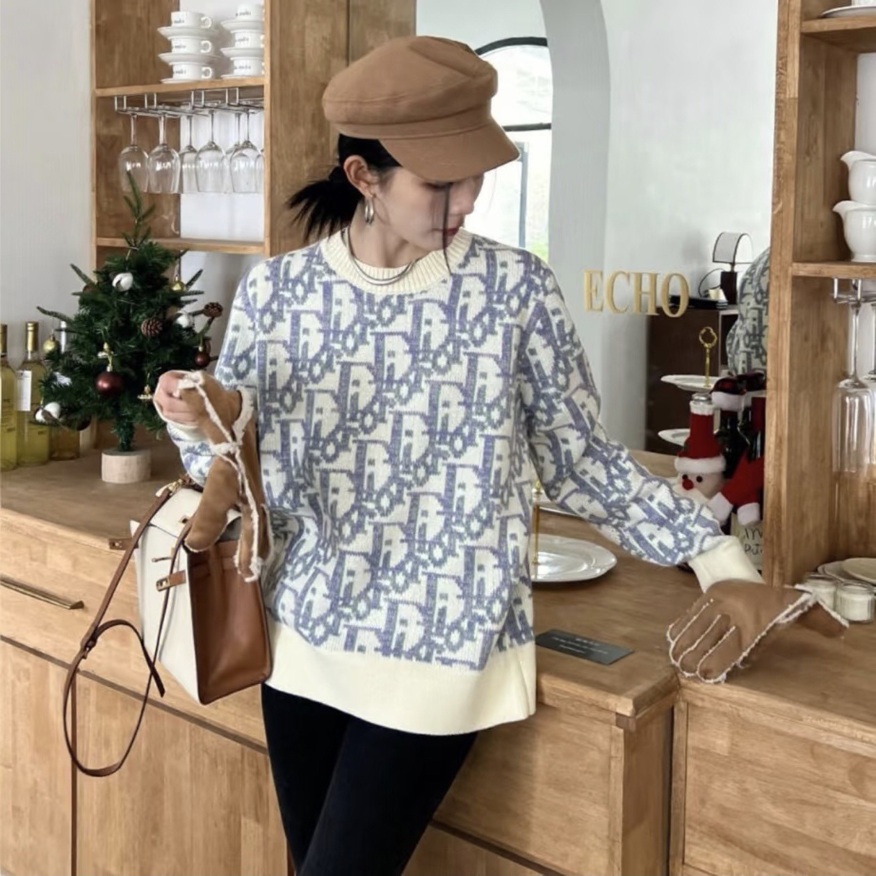 99新 DIOR/迪奥 玄色 白蓝老花满印毛衣 L码 99新