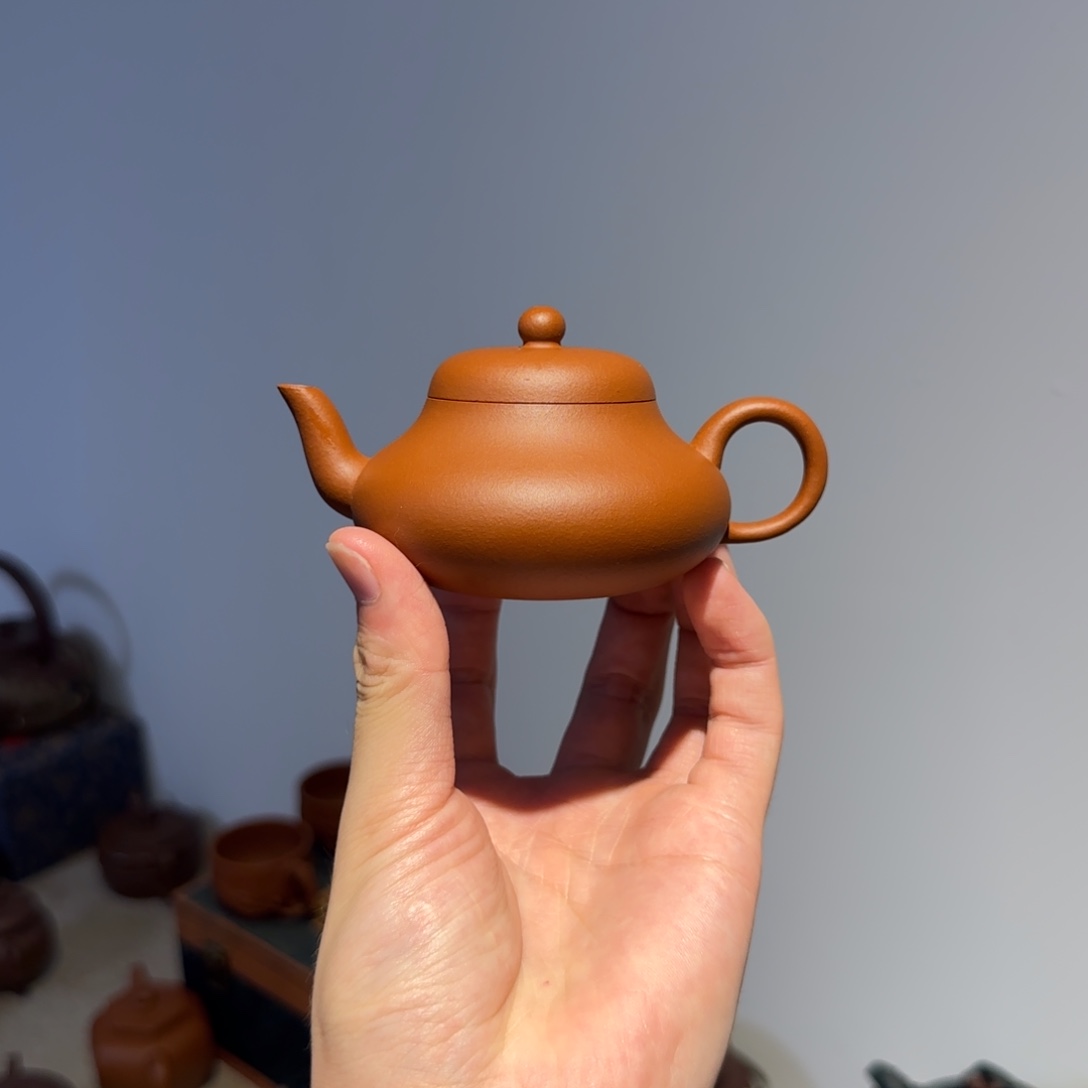 紫砂壶君德壶 生砂生料朱泥 120cc 精工半手