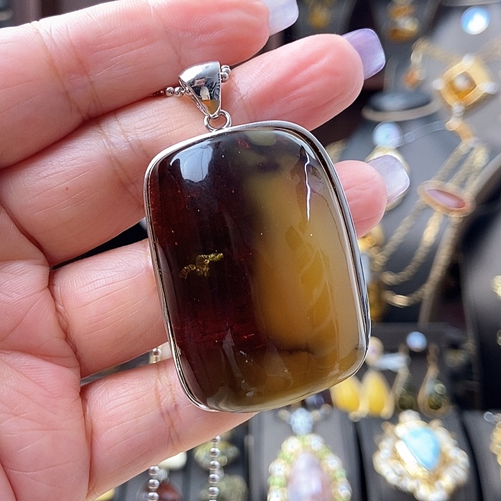 琥珀颈饰银S925镶嵌吊坠