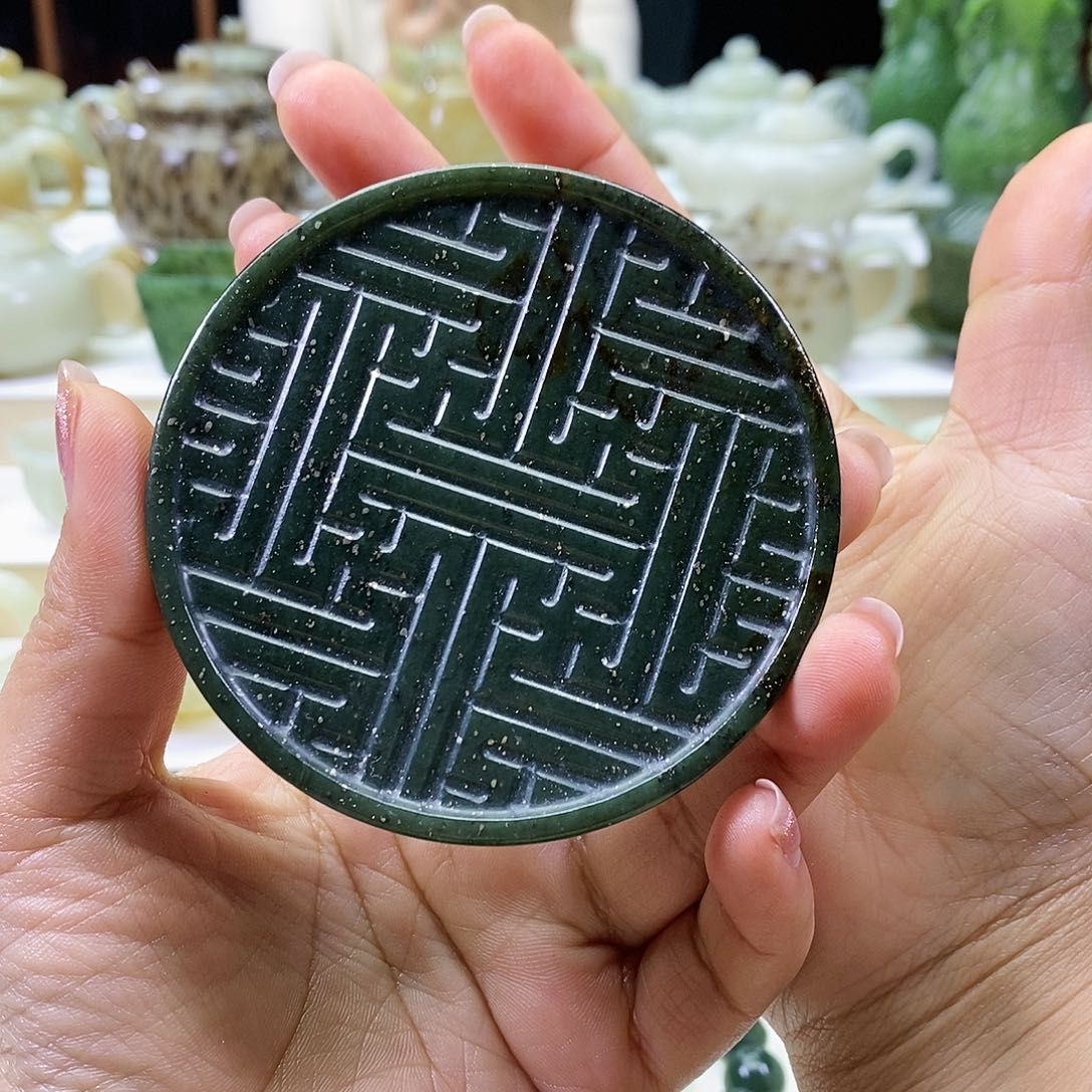 和田玉杯垫未镶嵌