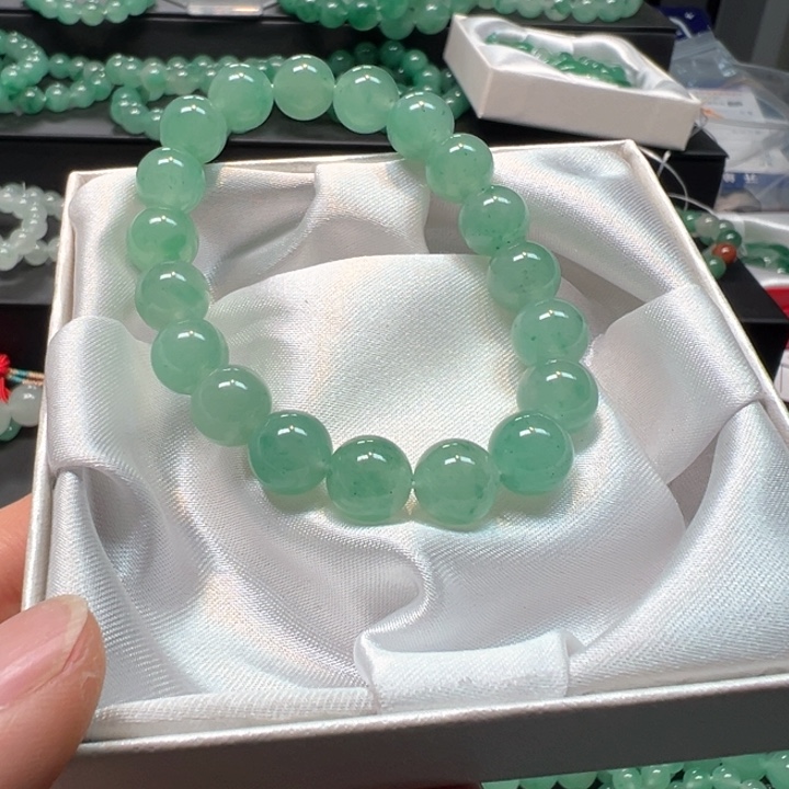 石英质玉颈饰未镶嵌