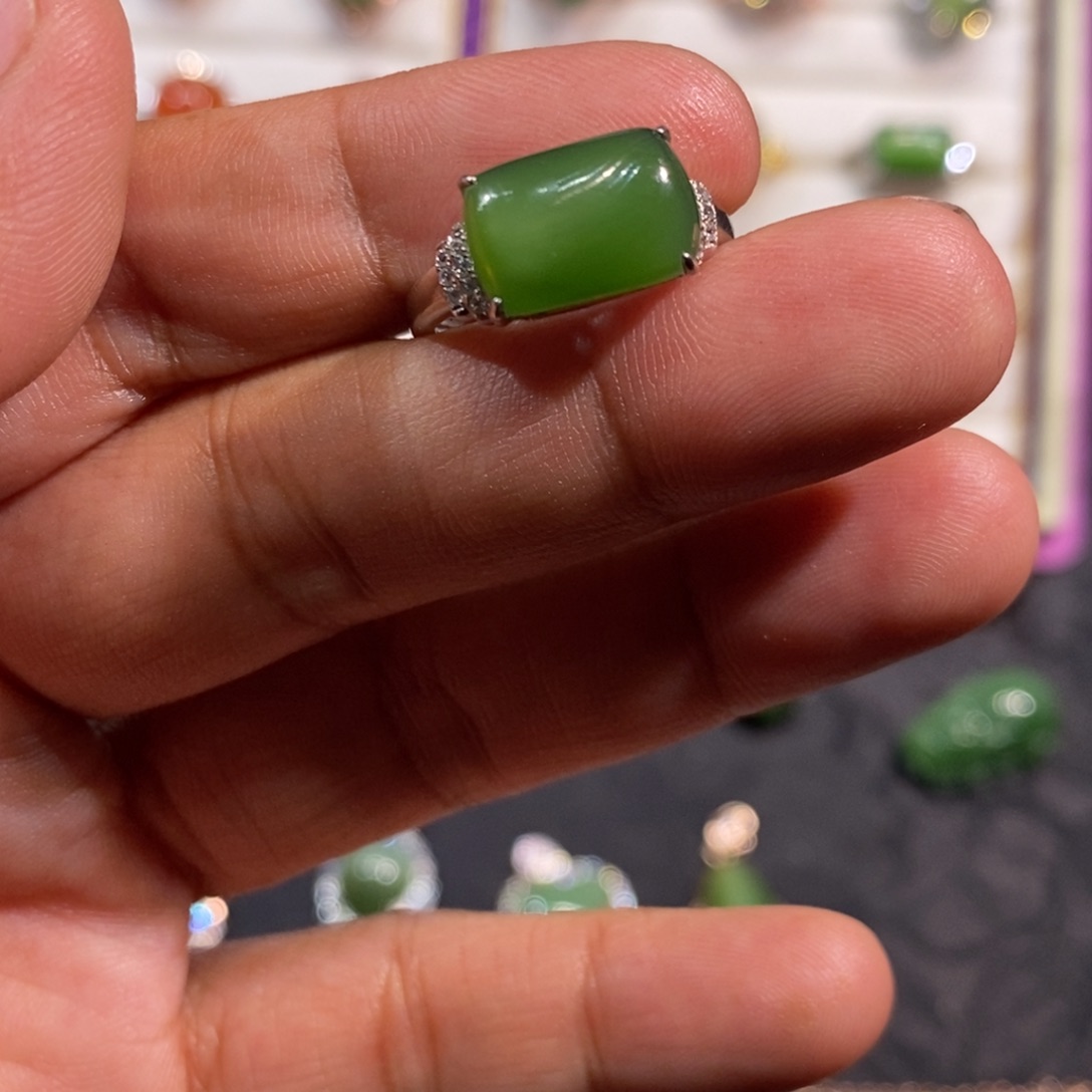 和田玉（碧玉）颈饰银S925镶嵌雪**缘