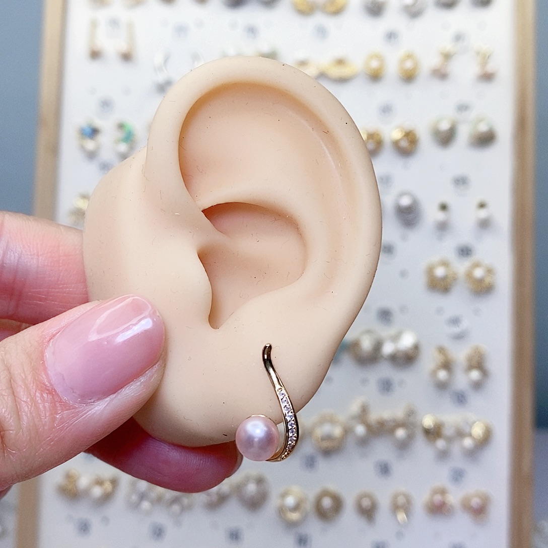 淡水珍珠银S925镶嵌耳饰