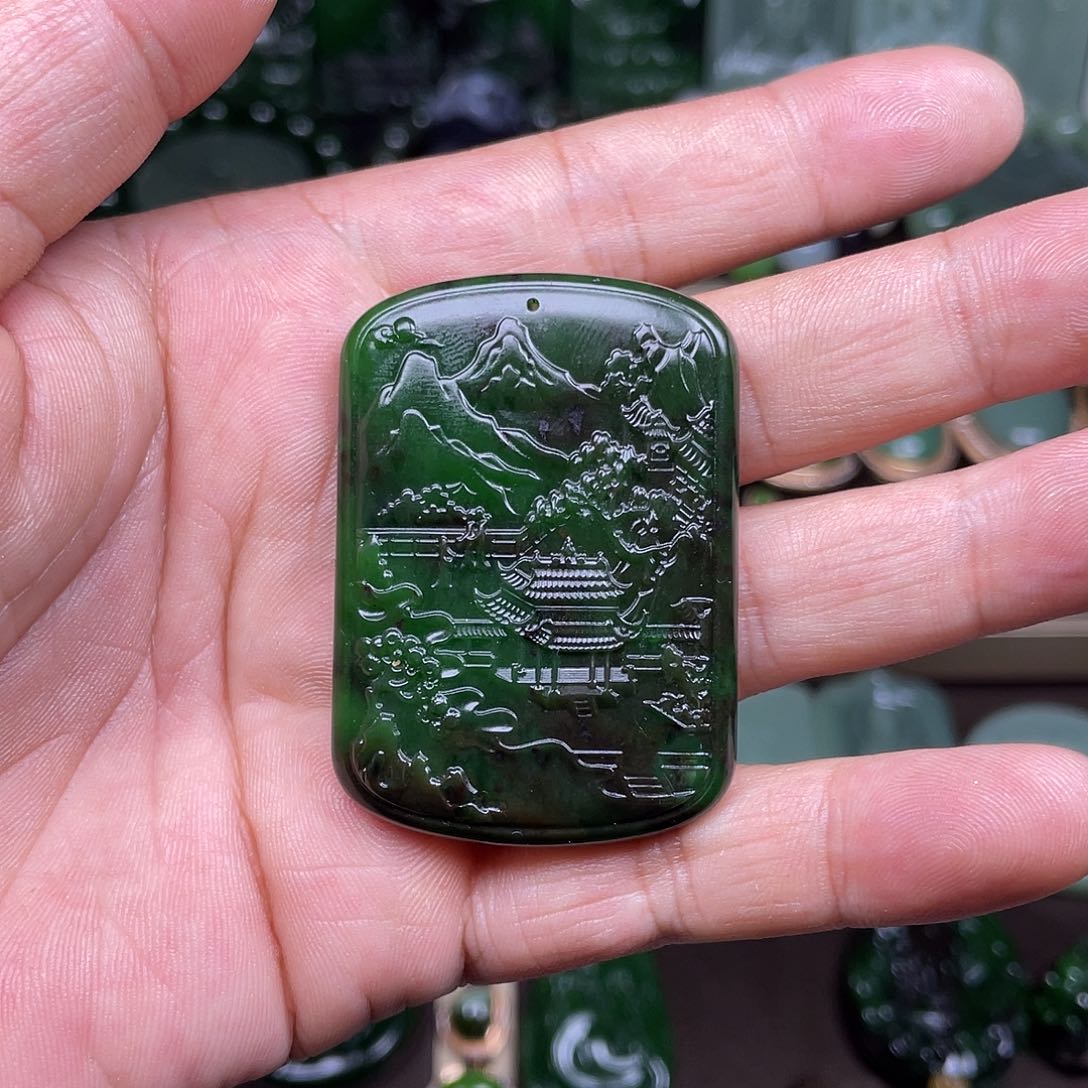 和田玉未镶嵌挂件碧玉红皮老料山水牌