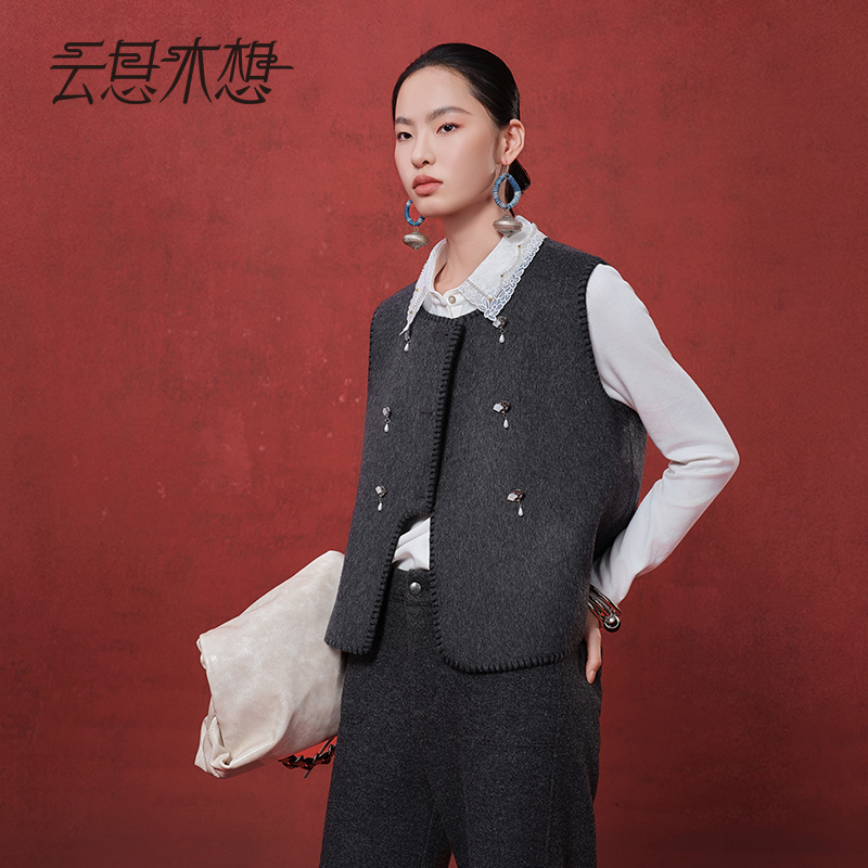Ysimo-X云思木想 珠扇公主 秋冬新款无袖圆领羊毛马甲14354