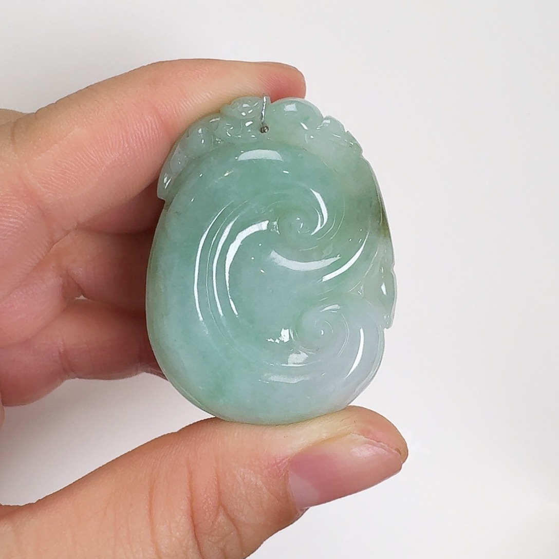 翡翠颈饰未镶嵌如意