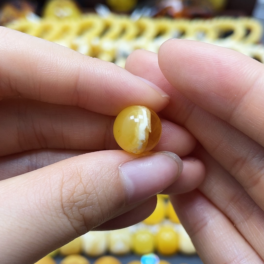 未镶嵌蜜蜡裸石圆珠11.7mm福利