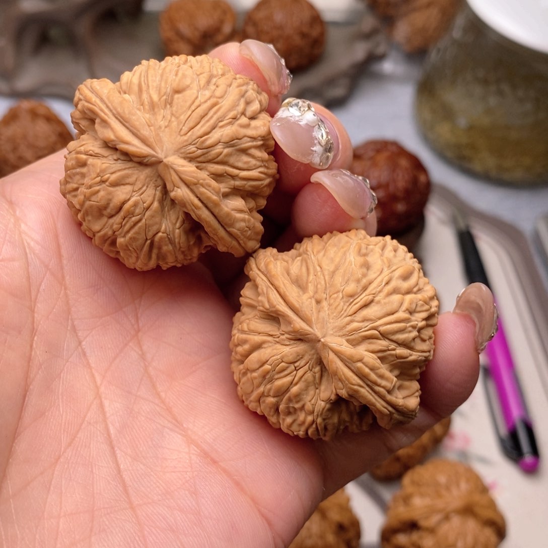 【闪购商品】文玩核桃把件平****c白狮子