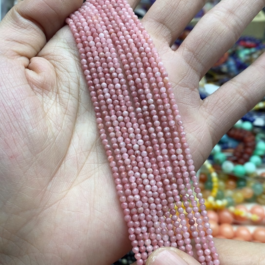 玛瑙/玉髓未镶嵌珠宝半成品一条天然2.4mm粉澳宝切面圆珠