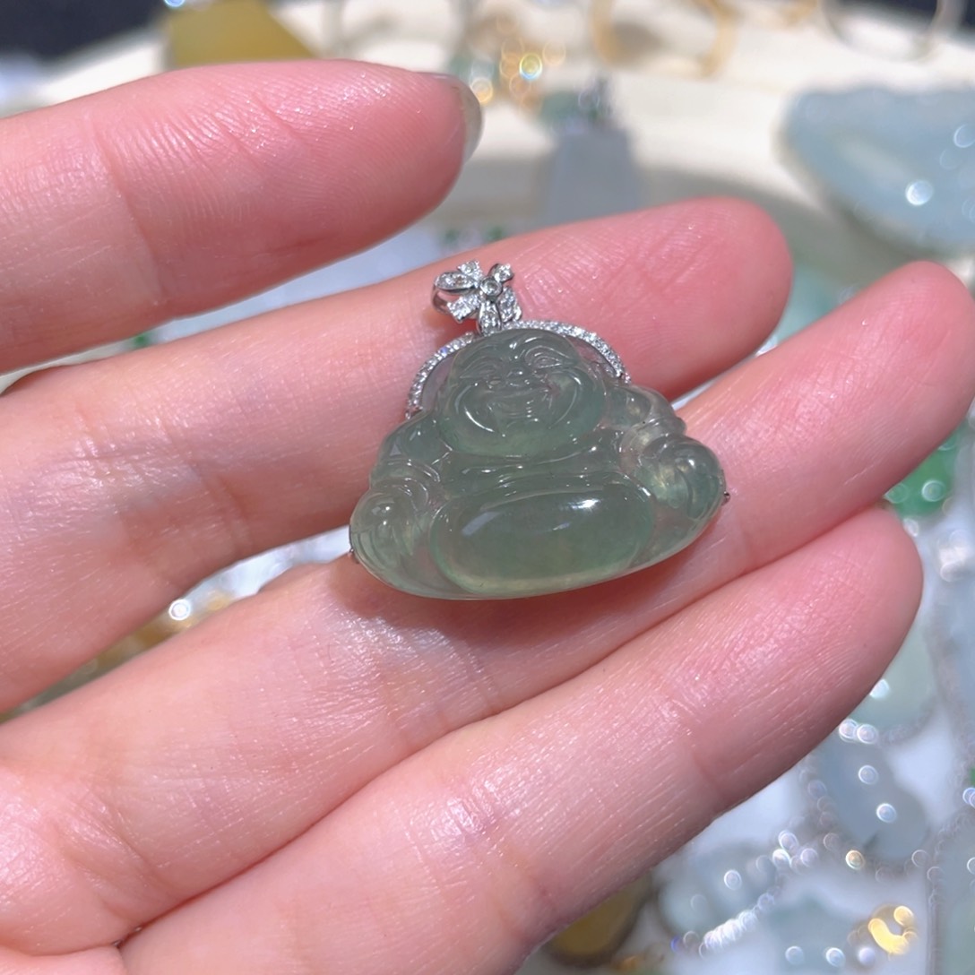 翡翠颈饰18K金镶嵌翡翠