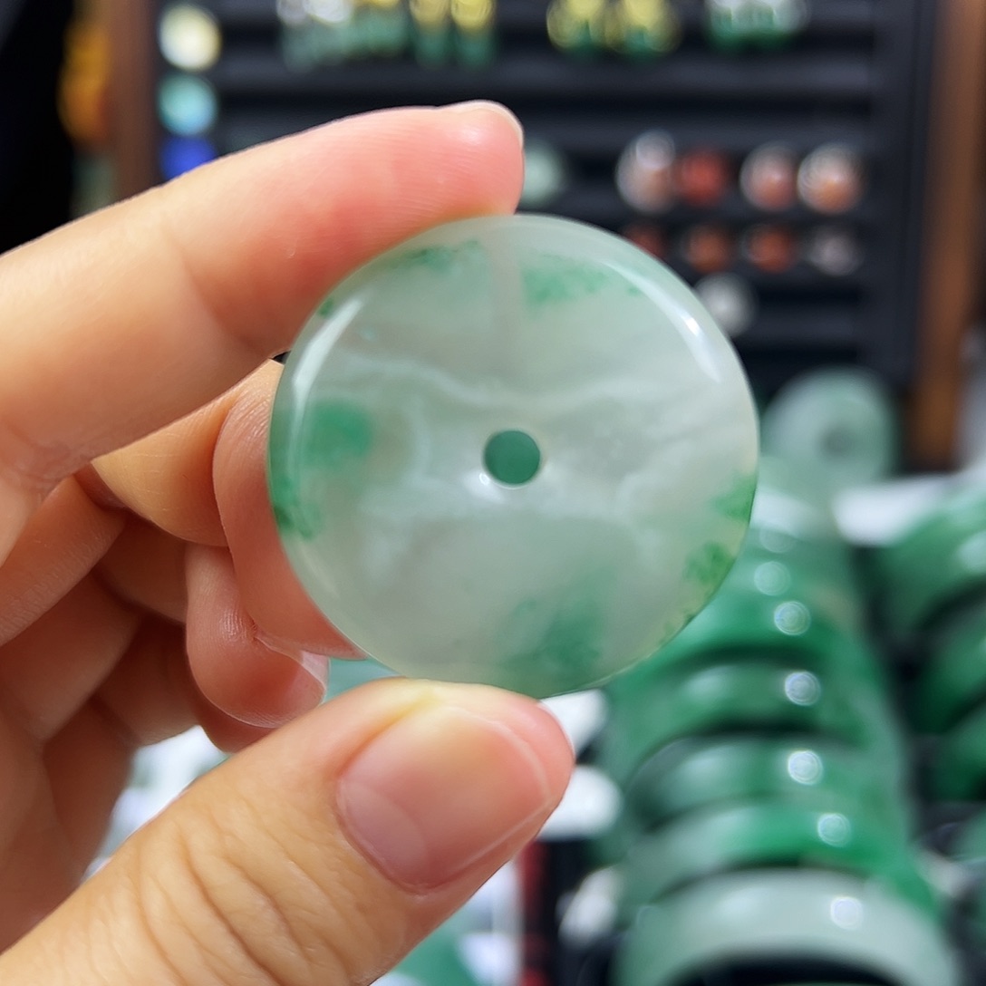 石英质玉合金戒指