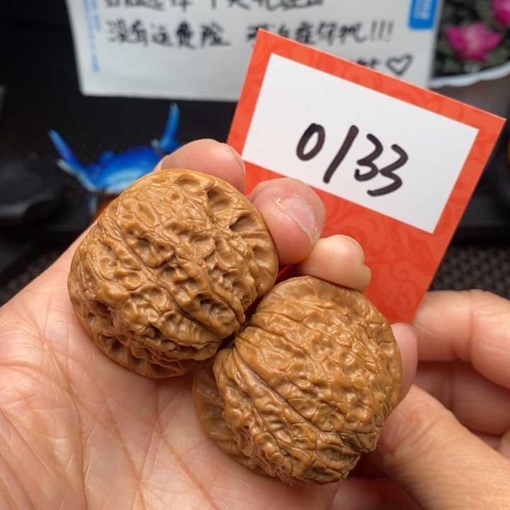 文玩核桃把件40血麒麟一尺一克0133