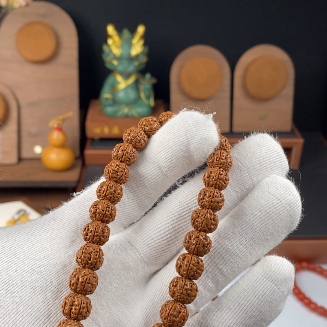 金刚菩提手串梅花已经打底