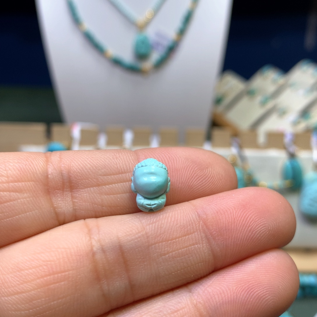 绿松石配饰未镶嵌